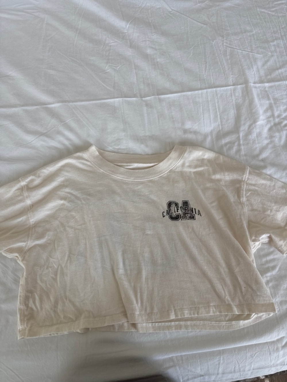 Aeropostale Cream California Cropped T-Shirt